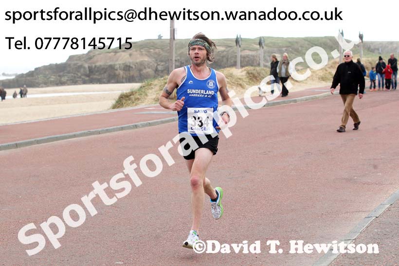 Sand Dancer Race, South Shields. Photo: David T. Hewitson/Sports for All Pics